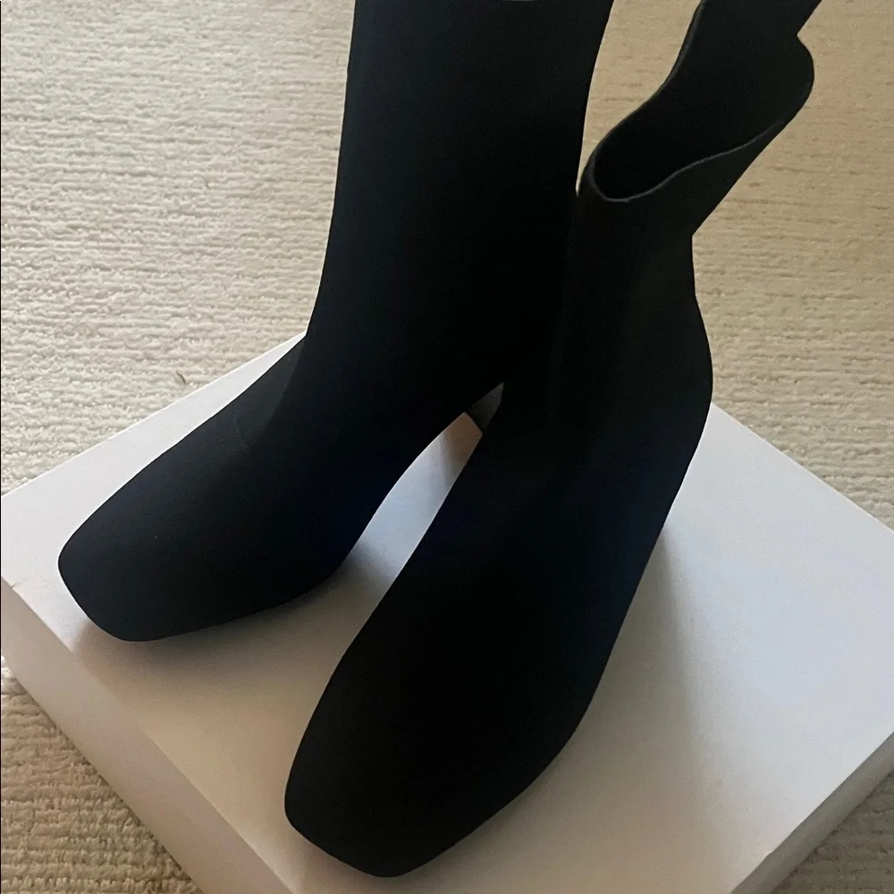 Quince Sleek Black Ankle Booties - Picture 11 of 14